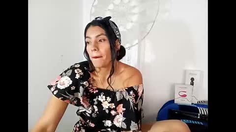 Snapshot of lia_hottie chatting on September 16, 6:49 pm Lia online show from September 16, 6:49 pm