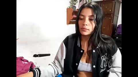 Snapshot of lia_hottie chatting on March 1, 11:28 am Lia online show from March 1, 11:28 am