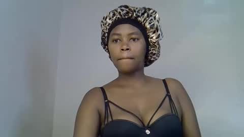 lia online show from September 22, 1:37 am