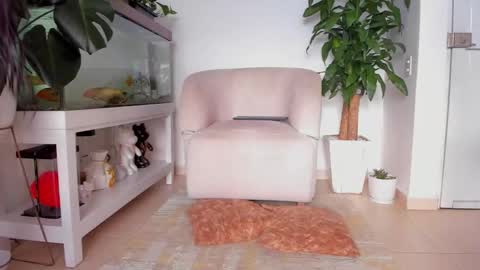 lia_lovelly online show from March 21, 8:14 pm