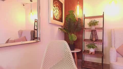 Snapshot of lia_mar_ chatting on September 30, 2:01 pm LIA online show from September 30, 2:01 pm