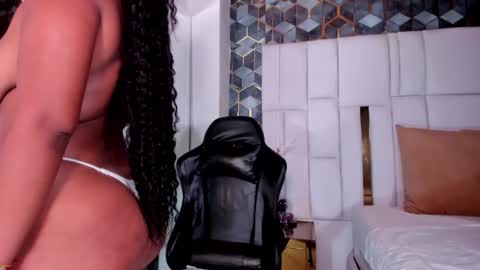 lia_mariana online show from April 25, 9:12 pm