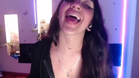Lia Mitch online show from December 11, 5:00 am