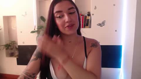 Lia Mitch online show from February 10, 6:56 pm