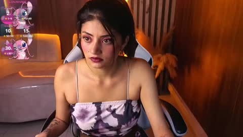 Online 1400 - 2100 online show from March 31, 8:20 pm