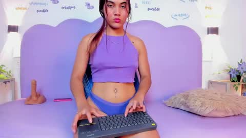 lia_roseh online show from April 30, 8:14 pm