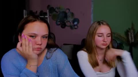 Snapshot of lia_sunset chatting on October 5, 7:08 pm Lia online show from October 5, 7:08 pm