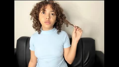 Lia Miller online show from April 25, 12:02 am