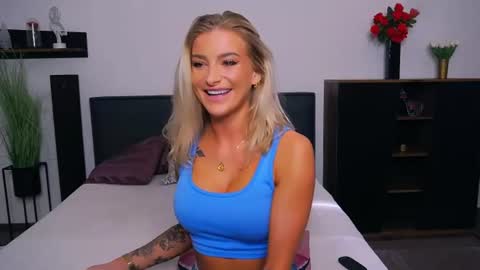 Lia online show from July 20, 10:39 am