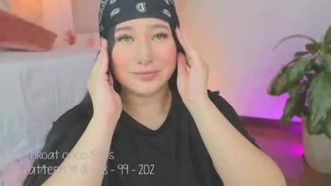 Lia Cox online show from September 12, 4:57 am