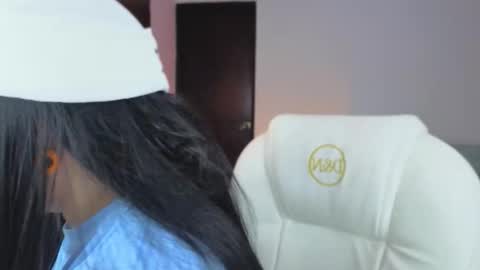 Lia Cox online show from November 14, 3:17 am