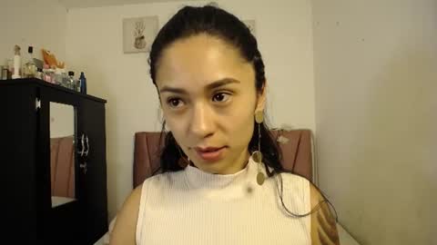 liahdiaz_ online show from July 6, 1:38 pm
