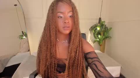 liahparis online show from January 17, 3:36 am