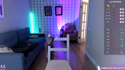 lialilia online show from September 27, 3:08 pm