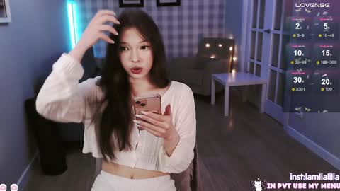 lialilia online show from January 29, 8:08 am