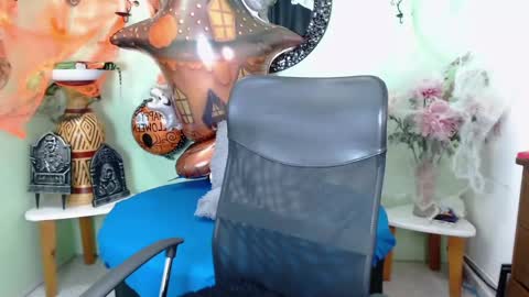 Liam  online show from November 2, 12:14 am