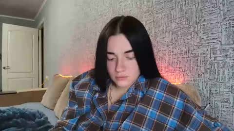 liana_diva online show from November 13, 9:03 pm