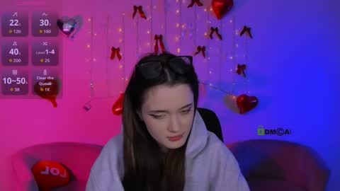 Little Liana  online show from April 22, 2:52 am