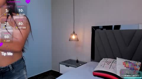 LIANE online show from March 3, 7:46 pm