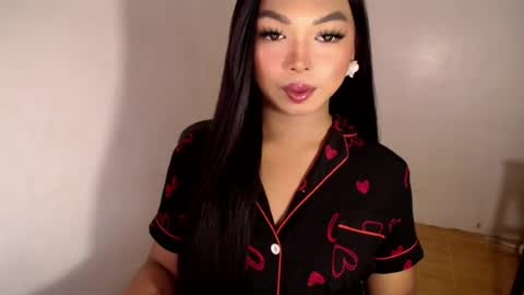 CALL ME LIANNA online show from August 3, 7:19 pm