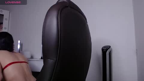 Snapshot of lianna_hot chatting on February 19, 10:20 pm --- buy my content naughty in my bio- online show from February 19, 10:20 pm