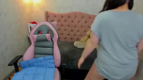 Grace online show from April 7, 1:46 pm