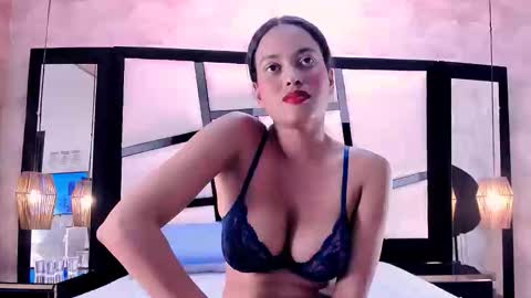 Lia obrien online show from January 11, 8:25 pm