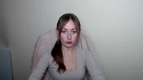 Lia online show from April 19, 2:28 pm