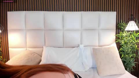  LIA TINK  online show from October 14, 5:37 pm