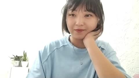 Molly online show from May 11, 5:43 pm