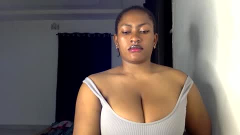Snapshot of lick_my_pussyyy226651 chatting on October 13, 10:34 pm caira online show from October 13, 10:34 pm