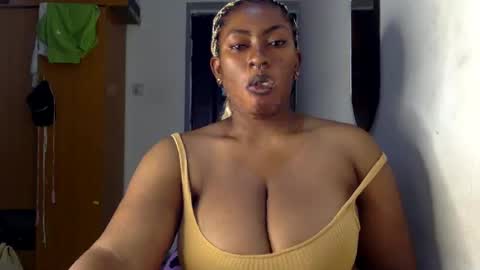 Snapshot of lick_my_pussyyy226651 chatting on February 12, 7:35 pm caira online show from February 12, 7:35 pm
