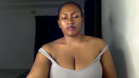 Snapshot of lick_my_pussyyy226651 chatting on September 13, 11:35 pm caira online show from September 13, 11:35 pm