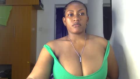 Snapshot of lick_my_pussyyy226651 chatting on January 25, 10:07 pm caira online show from January 25, 10:07 pm