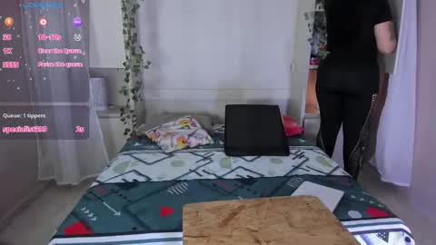         online show from February 20, 11:45 am