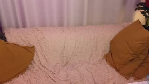 Snapshot of lika_haris chatting on October 5, 3:39 pm Lika online show from October 5, 3:39 pm