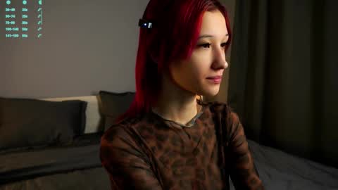 Emi online show from November 11, 11:18 am