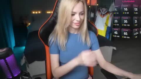 Ilona 3 OF  online show from June 20, 4:43 pm