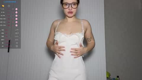 Call me Anna online show from December 14, 3:56 am