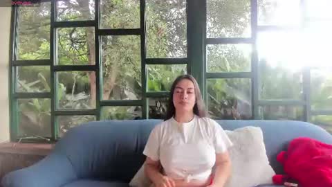 Lil Auroa  online show from July 2, 3:40 pm