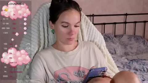 little moon online show from June 19, 6:55 pm