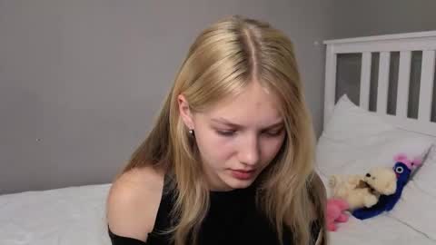 Emma online show from November 17, 10:27 am