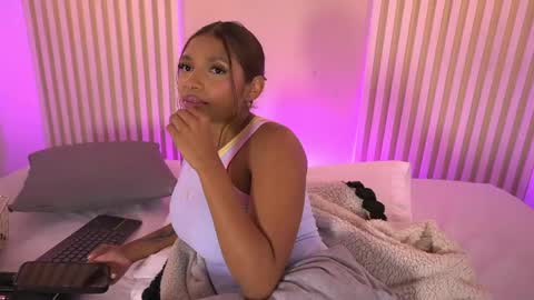 L I L A   online show from April 9, 4:48 am