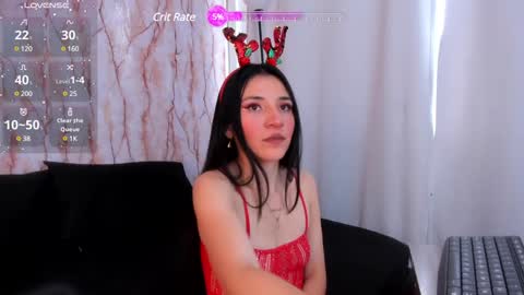 Snapshot of lila_elliot chatting on December 7, 6:37 pm Lila online show from December 7, 6:37 pm