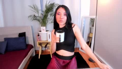Snapshot of lila_elliot chatting on February 13, 7:31 pm Lila online show from February 13, 7:31 pm