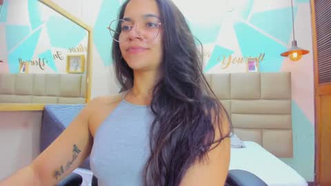 Snapshot of lila_foox chatting on January 2, 6:45 pm LILA online show from January 2, 6:45 pm