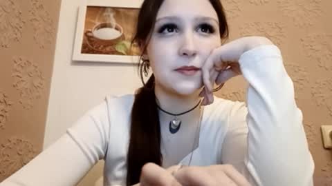 lilaheckenberg online show from March 10, 3:49 pm