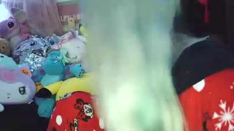 Snapshot of lilemmy1999 chatting on December 24, 11:44 pm emily ryanson online show from December 24, 11:44 pm