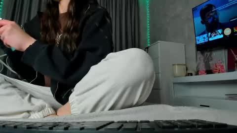 lilflexxy online show from April 11, 7:28 pm