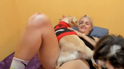 Lili online show from March 7, 12:28 am